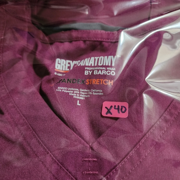 2 Grey's Anatomy Scrub Tops Women's Large Spandex Stretch Nurse Nursing - Picture 7 of 7